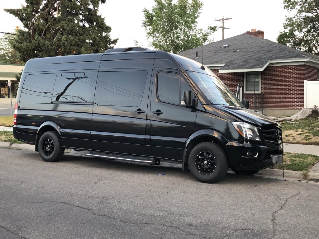 Black Night Limo SPRINTER - Transit